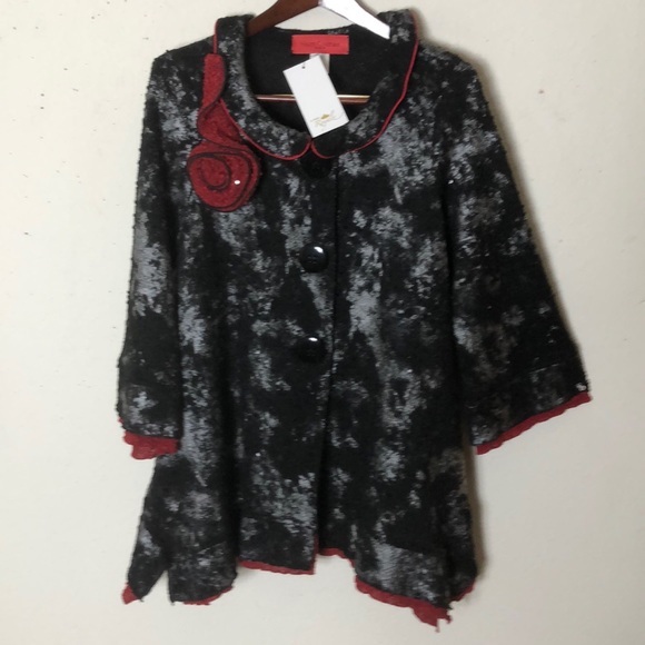 La Rose Rouge Black and silver top w/wire rose & collar.-Haute Couture L… - Picture 5 of 14